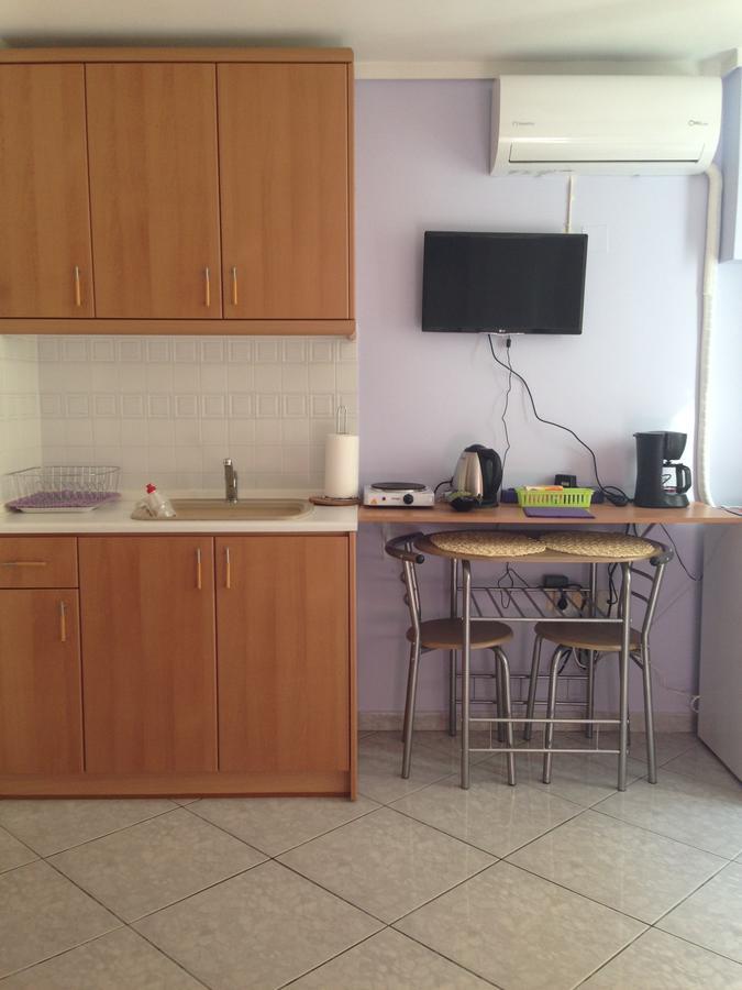 Studio Floral Apartment เทสซาโลนิกิ ภายนอก รูปภาพ